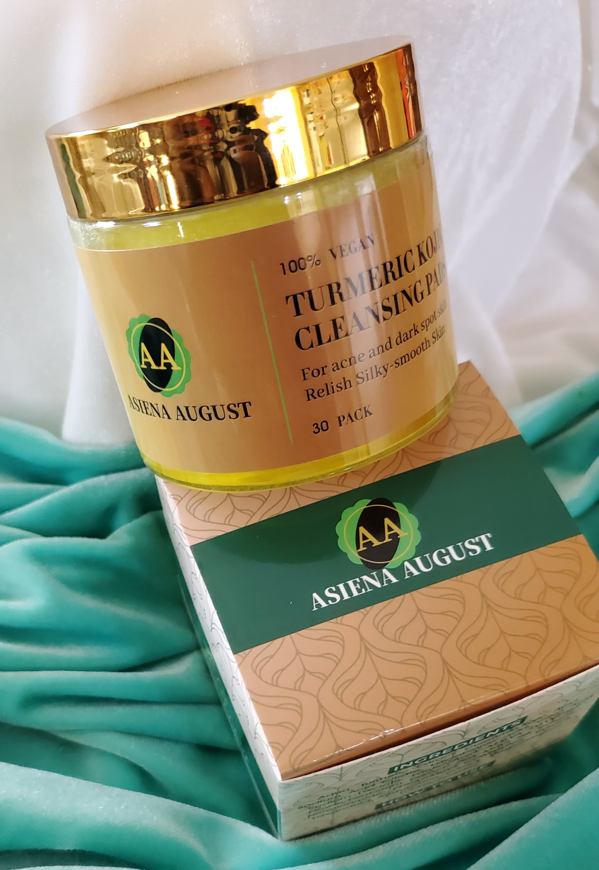 ASIENA AUGUST TURMERIC KOJIC ACID CLEANSING PADS2.jpg